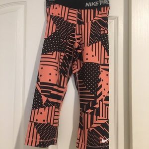 nike pro capri leggings